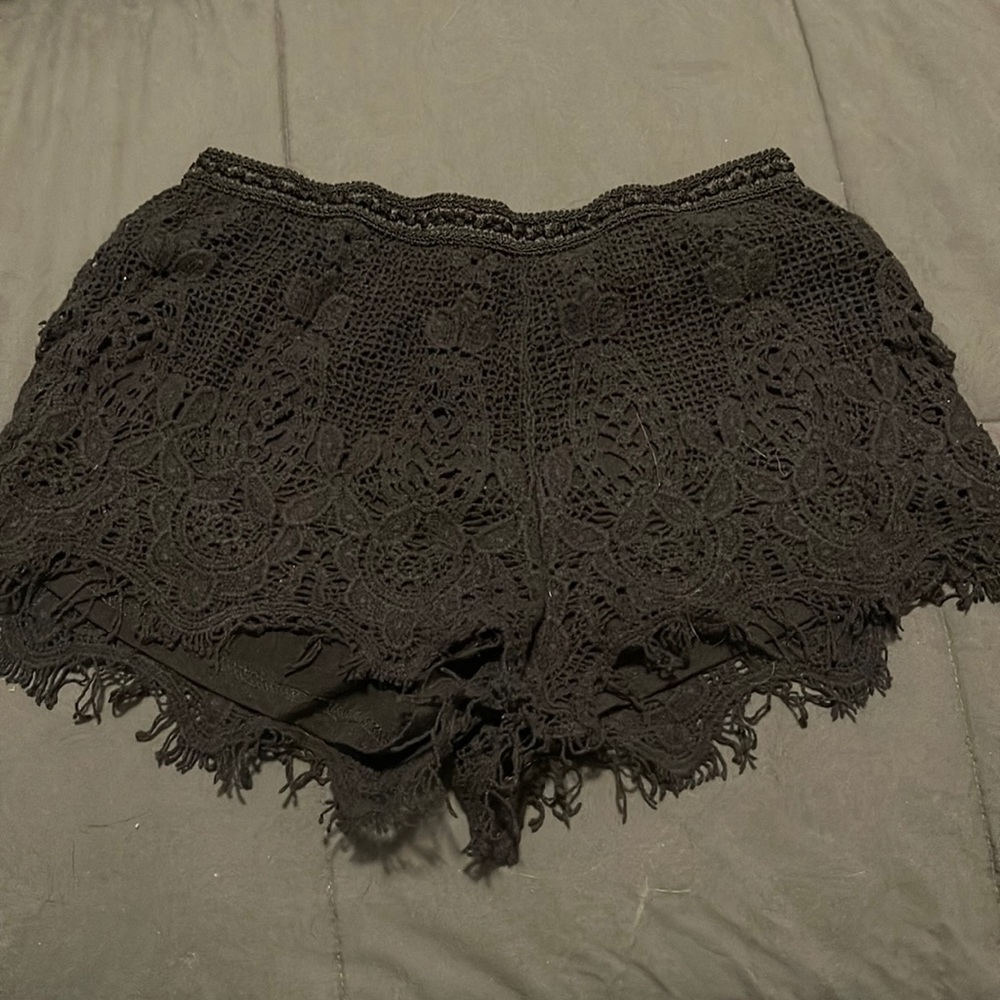 Women’s Woven Shorts